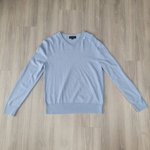Banana Republic Light Gray V-Neck Sweater